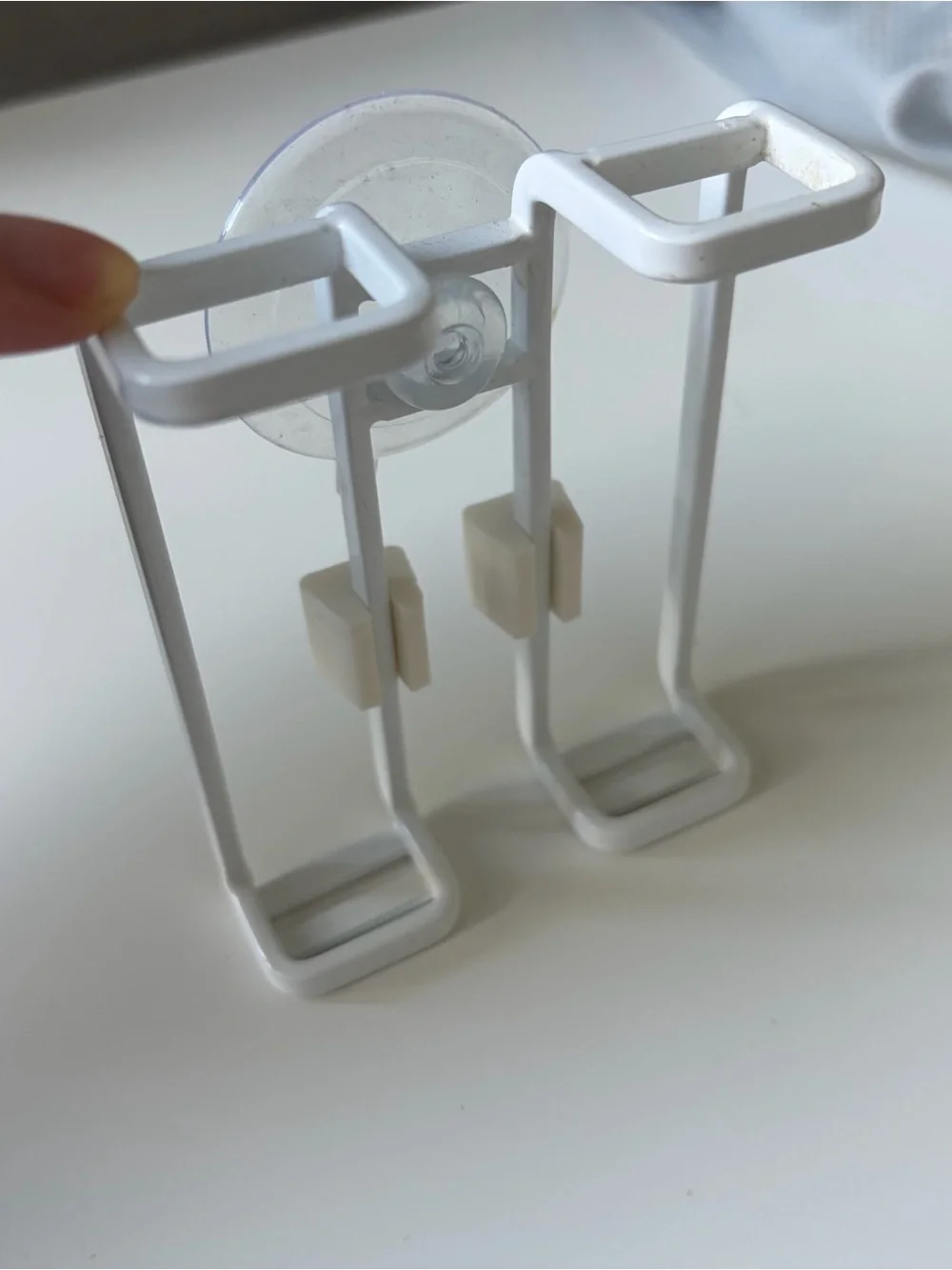 YAMAZAKI Home Toothbrush & Razor Holder - White